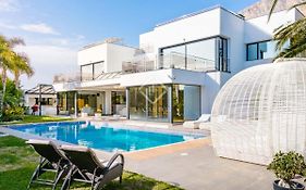 Grandes apartamentos de lujo en una casa con piscina en Javea